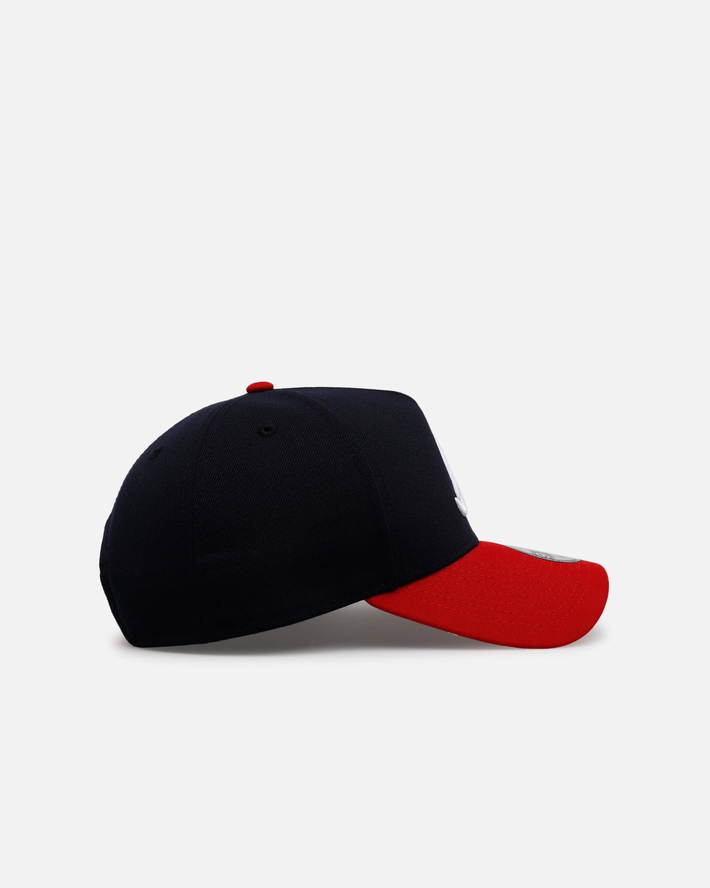 New Era Atlanta Braves 'Team Color Hearts' 9FORTY A-Frame Snapback Navy/Red