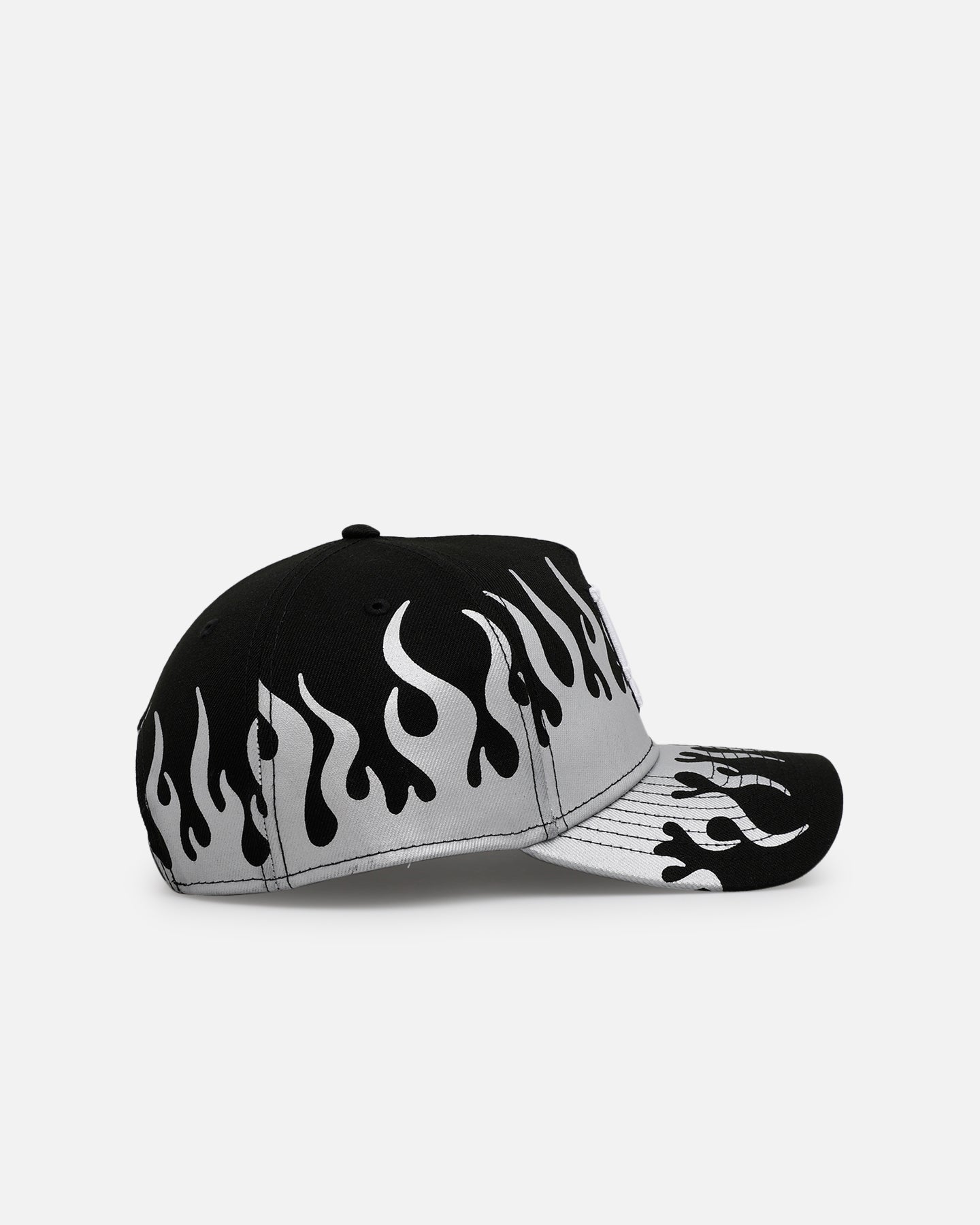 New Era Los Angeles Dodgers 'Metallic Flames' 9FORTY A-Frame Snapback Black/Silver