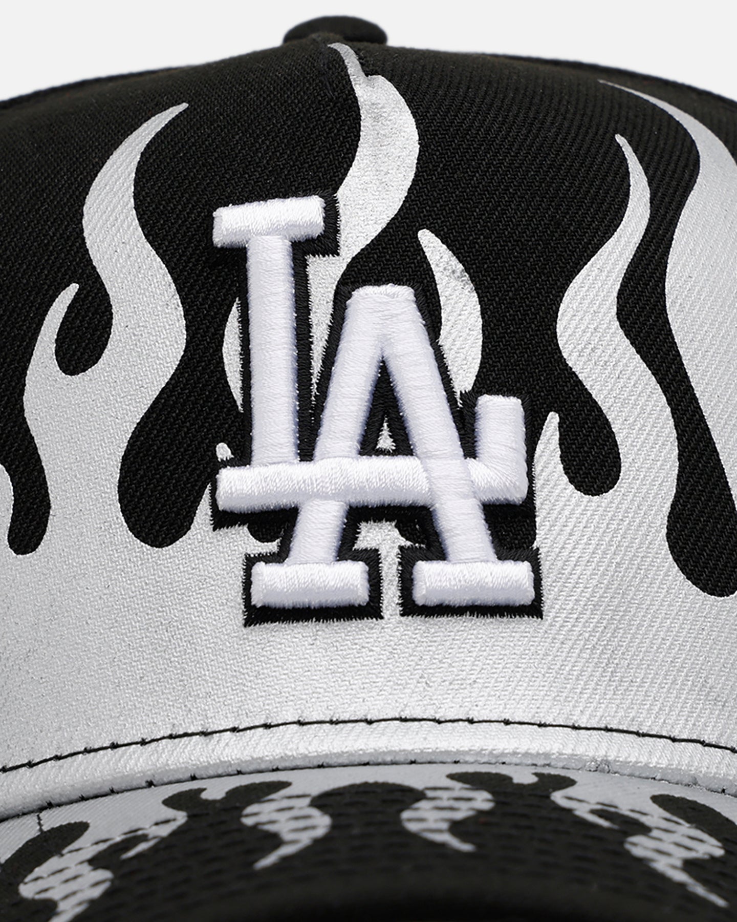New Era Los Angeles Dodgers 'Metallic Flames' 9FORTY A-Frame Snapback Black/Silver