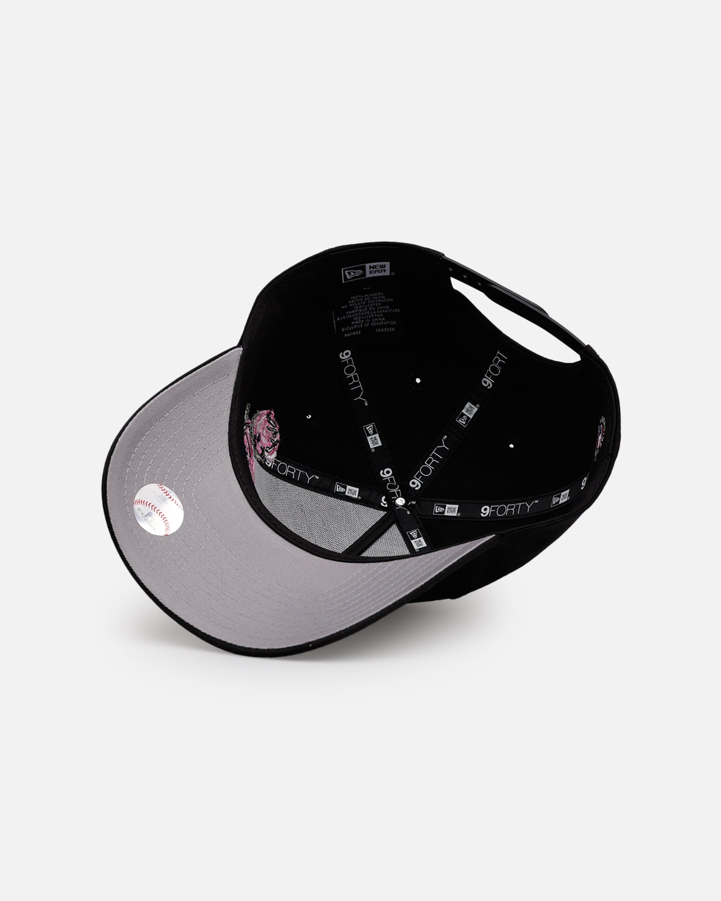 New Era Philadelphia Phillies 'Pink Rose Embroidery' 9FORTY A-Frame Snapback Black/Pink
