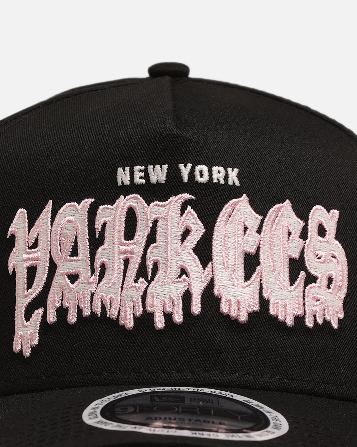 New Era New York Yankees 'Drip Glow Script' 9FORTY A-Frame Snapback Black/Pink