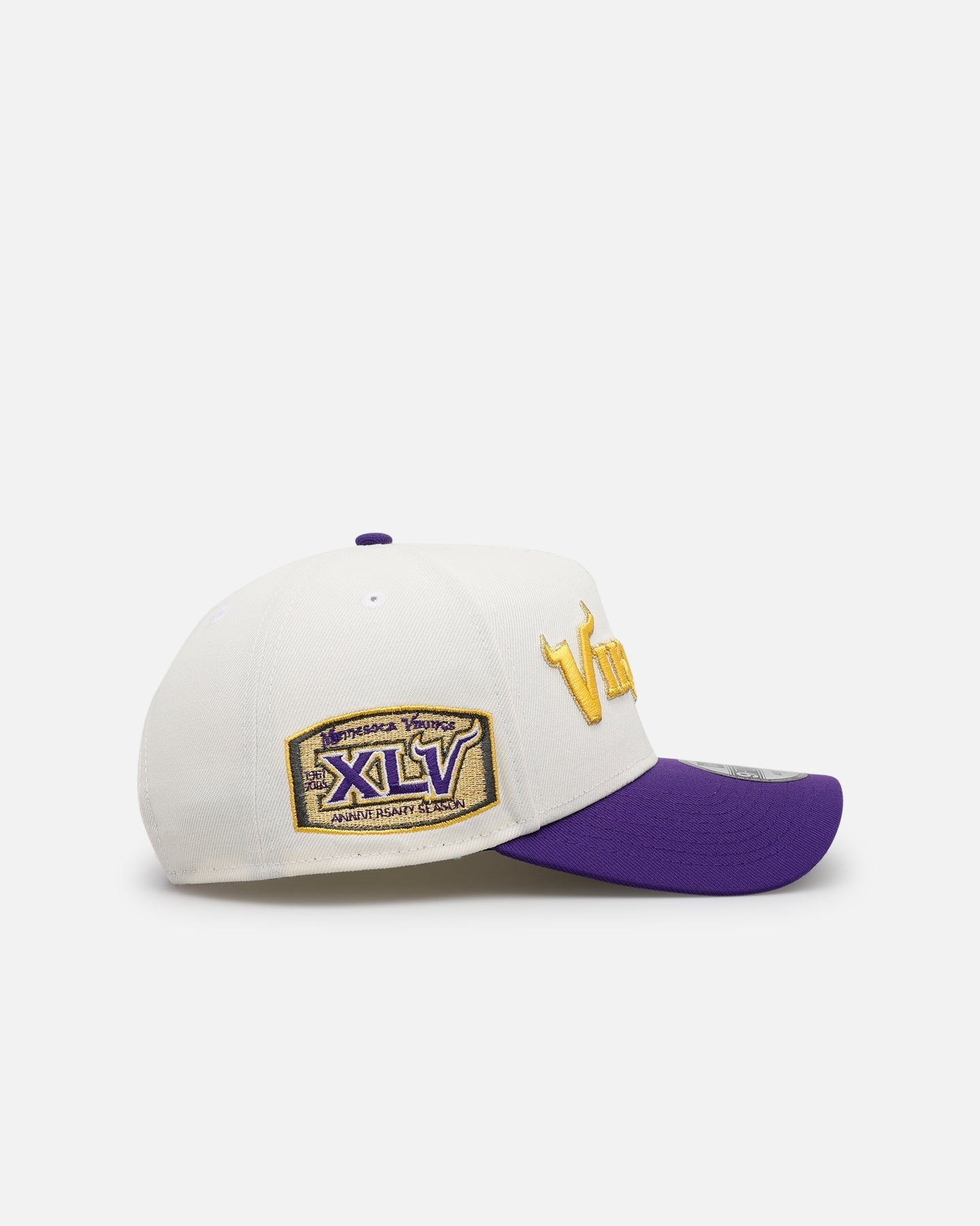 New Era Minnesota Vikings 'Chrome Metallic Wordmark' 9FORTY A-Frame Snapback Chrome