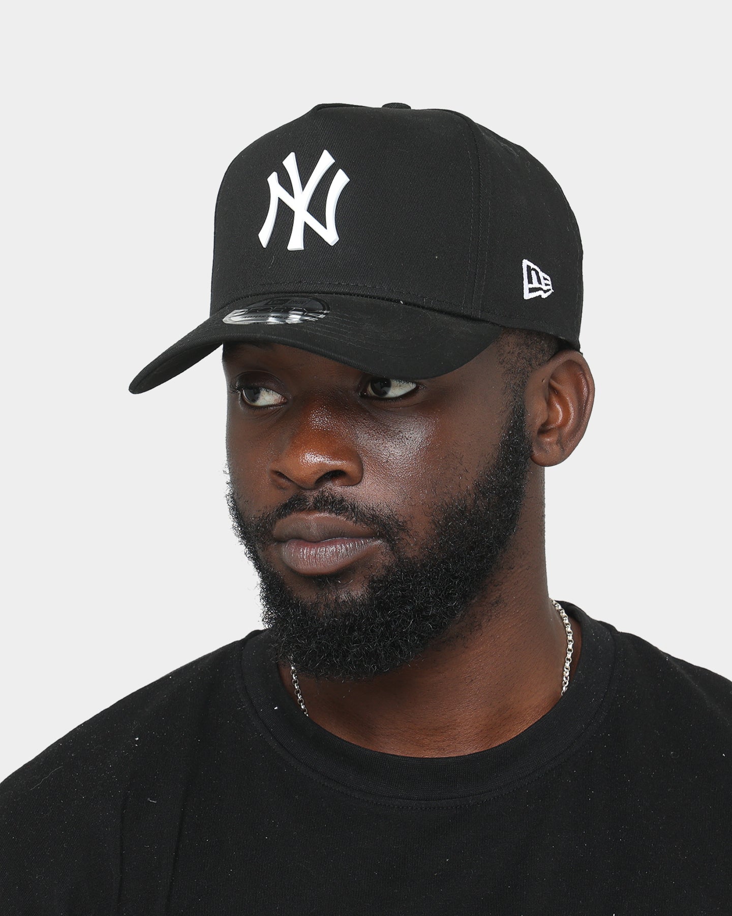 New Era New York Yankees 'Metal Badge' 9FORTY K-Frame Snapback Black/White
