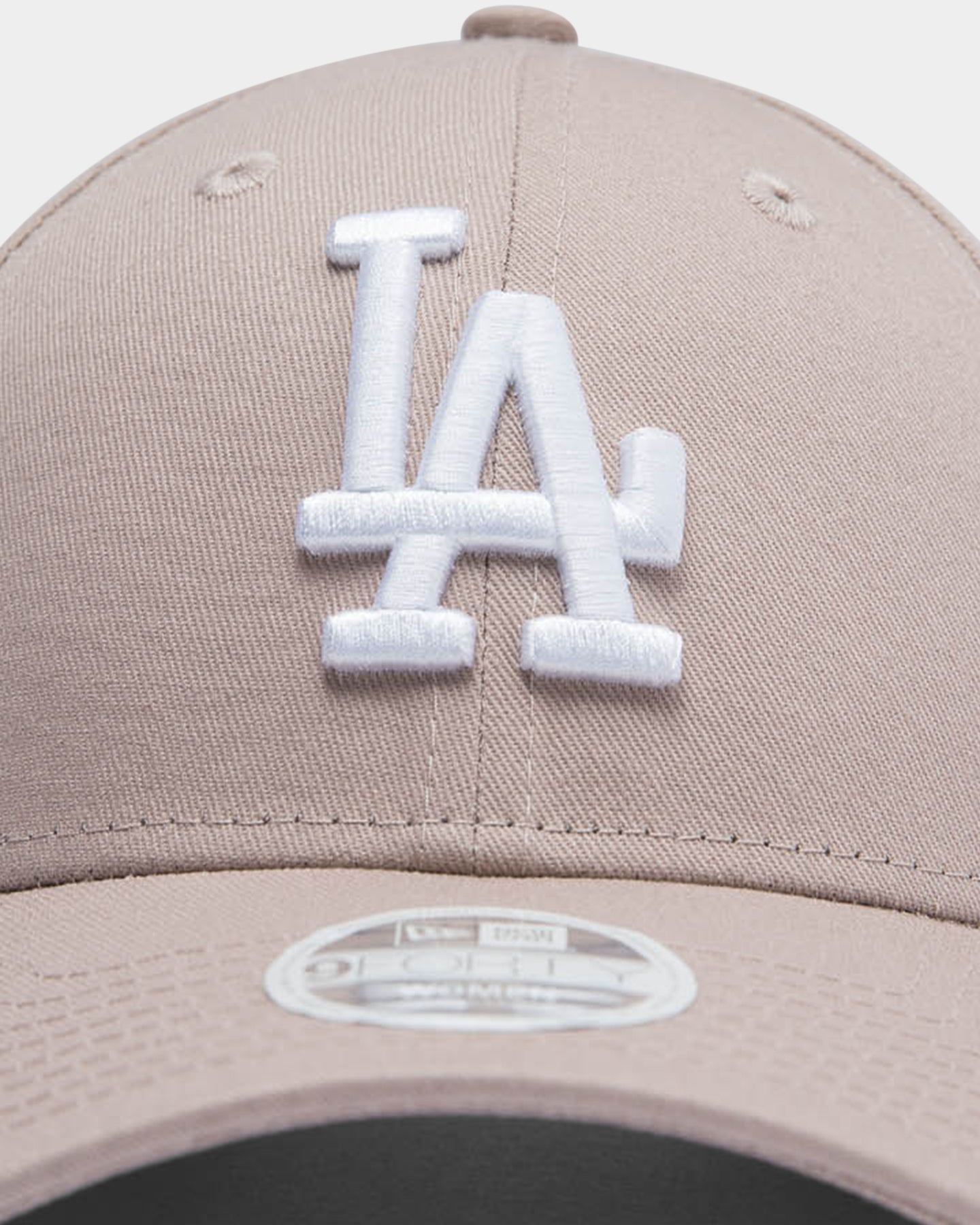 New Era Women's Los Angeles Dodgers 9FORTY Strapback Dusk/White