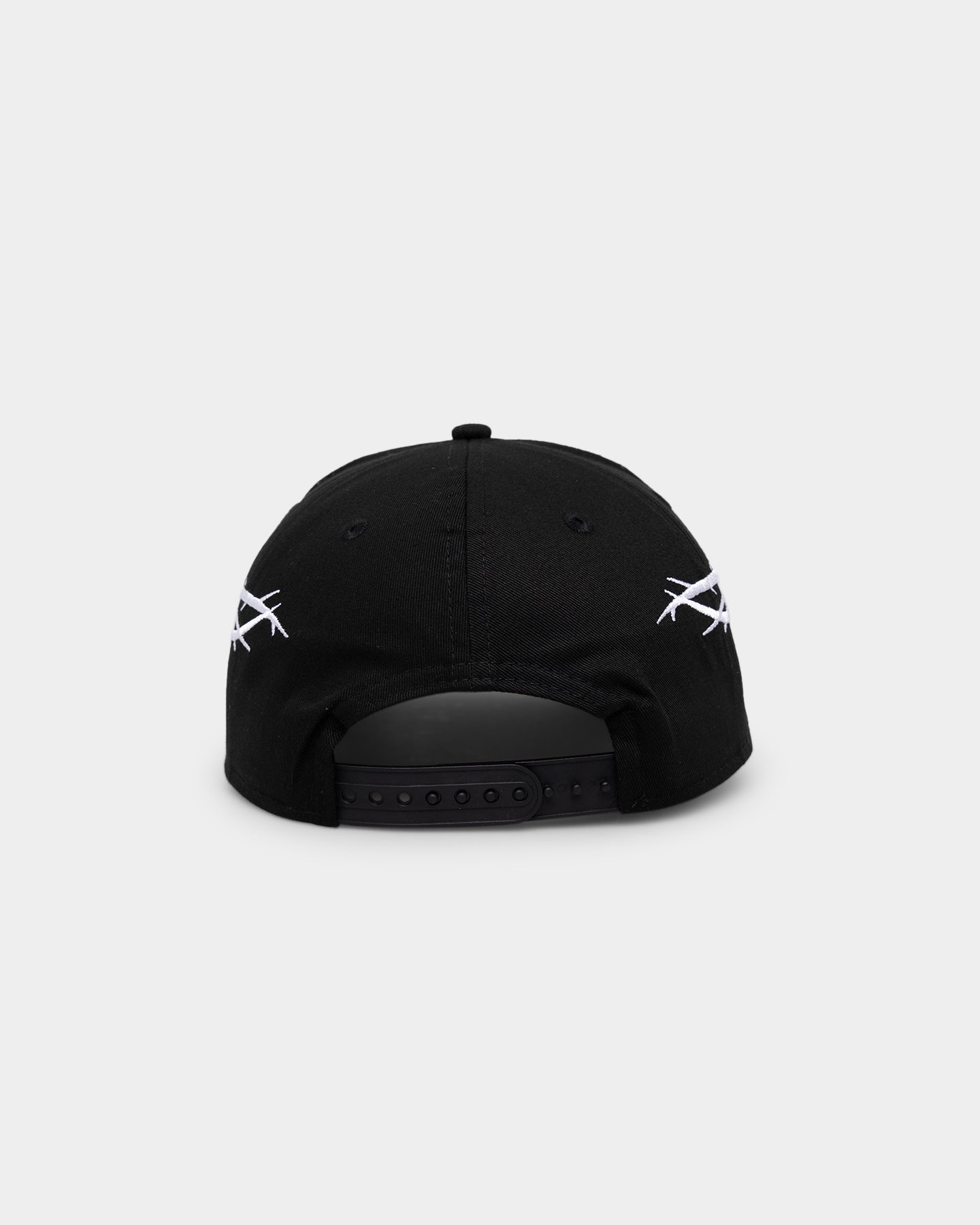 New Era New York Yankees 'Twisted Thorns' Golfer Pre-Curved Snapback Black