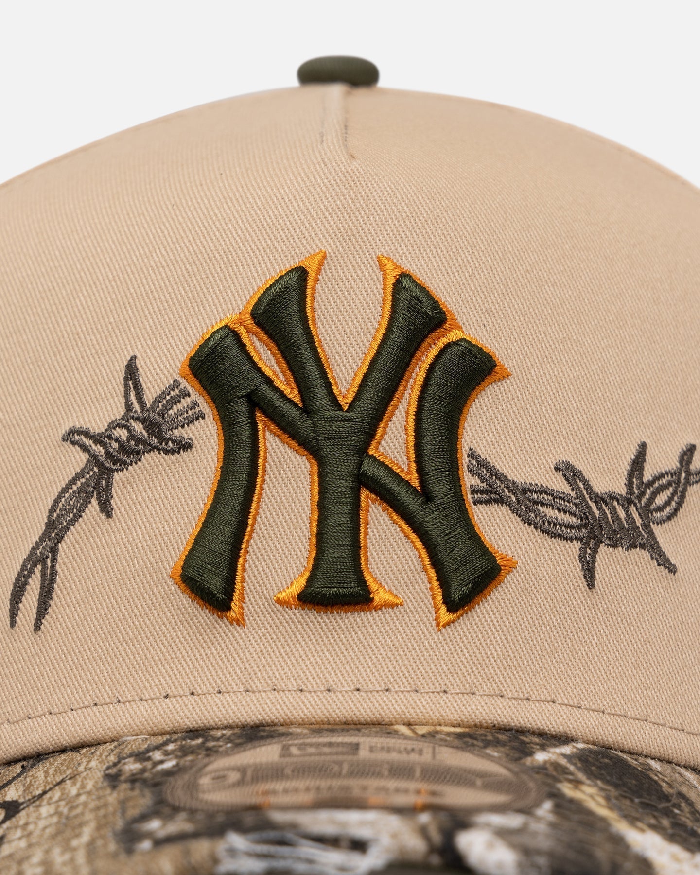 New Era New York Yankees 'Real Tree Edge Grit' 9FORTY A-Frame Snapback Oat Milk/Real Tree