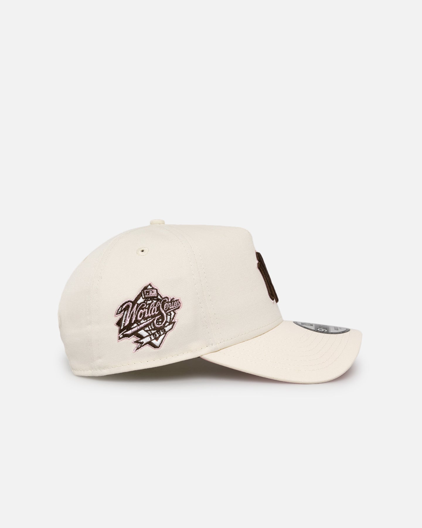 New Era New York Yankees 'Neapolitan Chrome' 9FORTY A-Frame Snapback Chrome/Pink Met