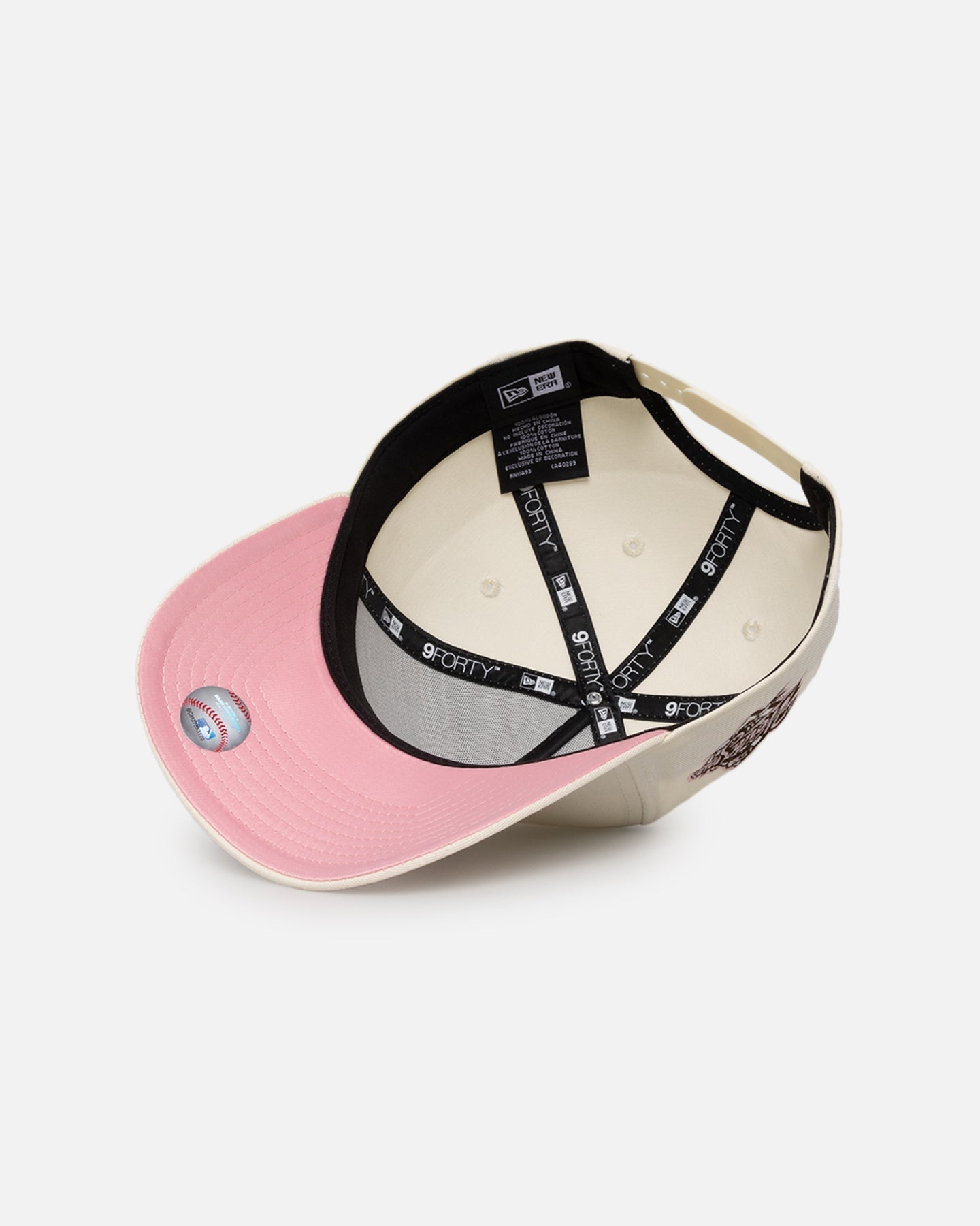 New Era New York Yankees 'Neapolitan Chrome' 9FORTY A-Frame Snapback Chrome/Pink Met