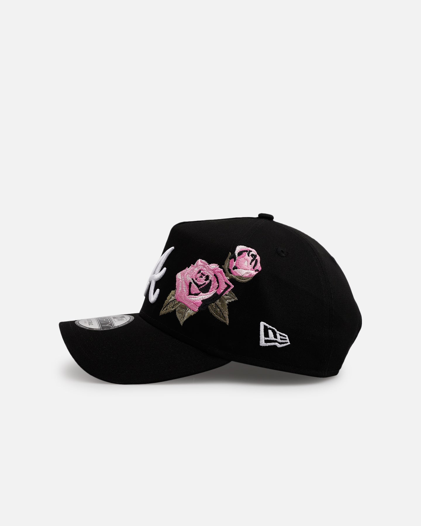 New Era Atlanta Braves 'Pink Rose Embroidery' 9FORTY A-Frame Snapback Black/Pink