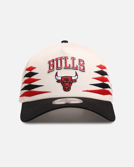 New Era Chicago Bulls 'Regency Crown' 9FORTY A-Frame Snapback Chrome White/Black