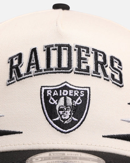 New Era Las Vegas Raiders 'Regency Crown' 9FORTY A-Frame Snapback Chrome White/Black