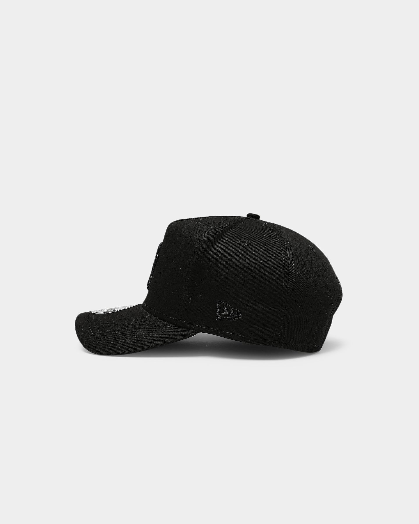New Era New York Yankees 9FORTY K-Frame Snapback Black/Black