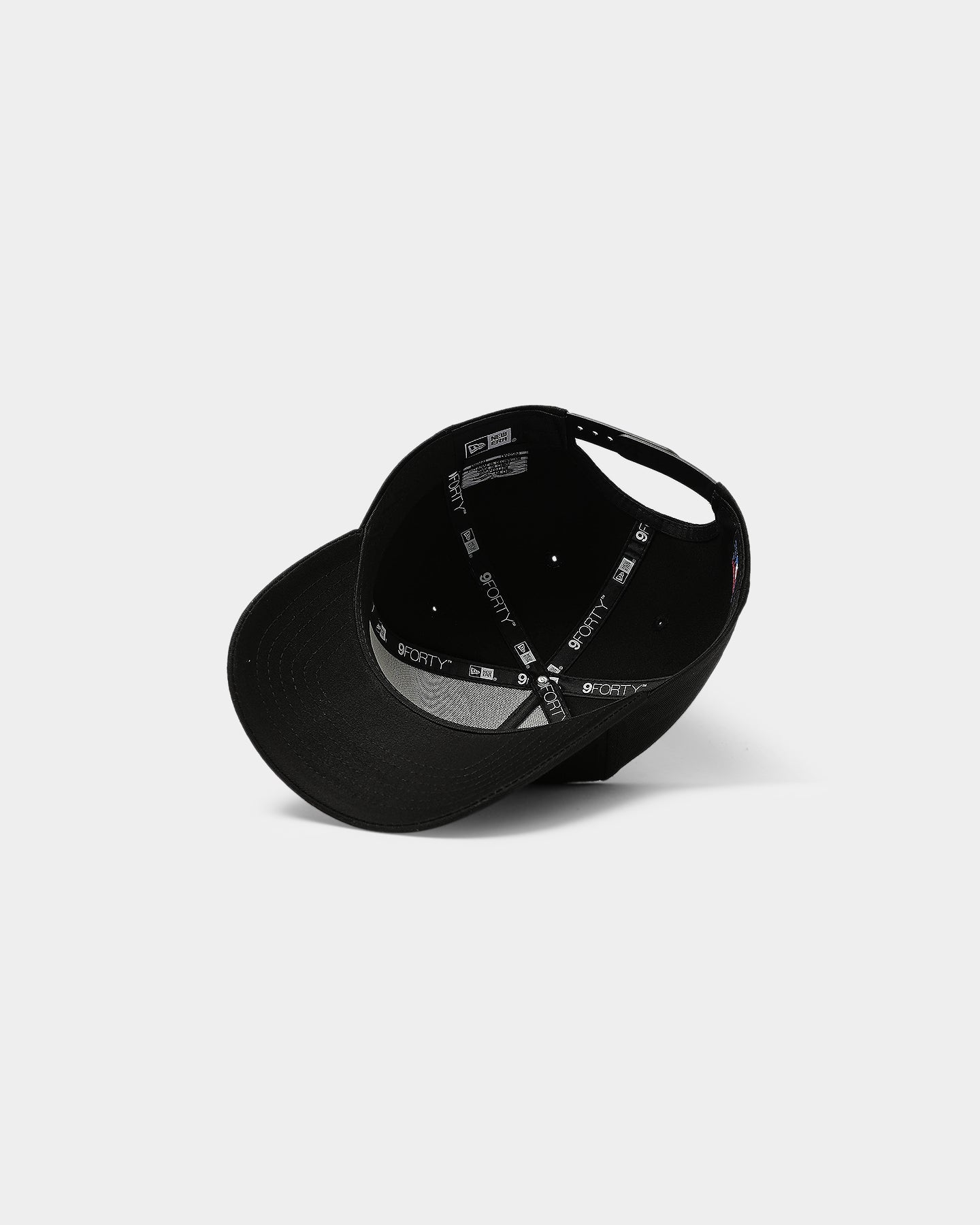 New Era New York Yankees 9FORTY K-Frame Snapback Black/Black