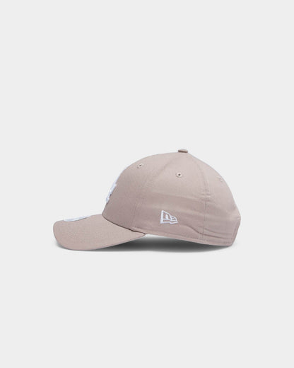 New Era Women's Los Angeles Dodgers 9FORTY Strapback Dusk/White