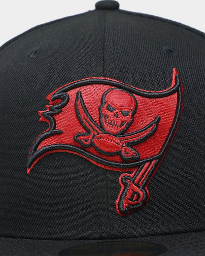 New Era Tampa Bay Buccaneers "Scarlet Bottom" 59FIFTY Fitted Black/Scarlet