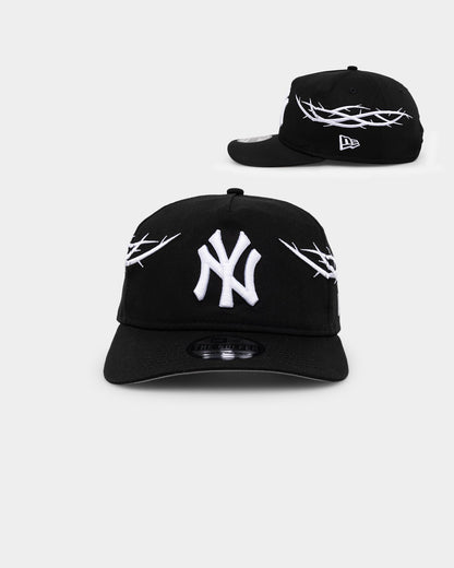 New Era New York Yankees 'Twisted Thorns' Golfer Pre-Curved Snapback Black