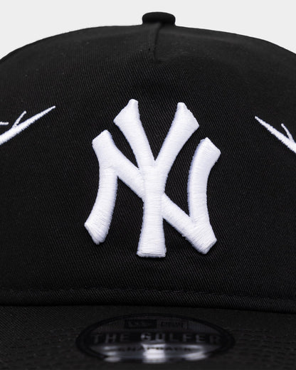 New Era New York Yankees 'Twisted Thorns' Golfer Pre-Curved Snapback Black