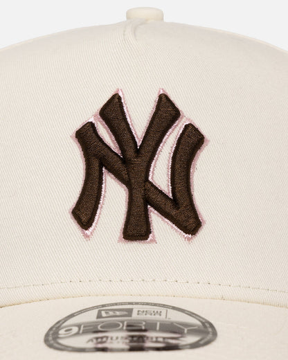 New Era New York Yankees 'Neapolitan Chrome' 9FORTY A-Frame Snapback Chrome/Pink Met